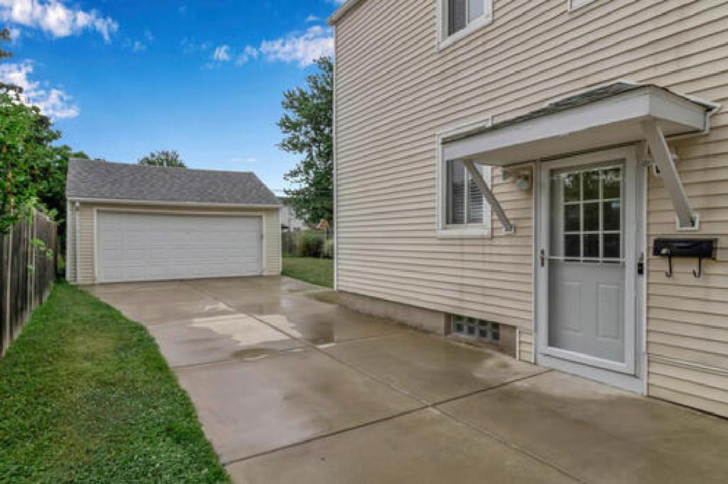 Gorgeous 2 Queen Bedroom Lower Apartment In North Buffalo With Free Driveway Parking Buitenkant foto